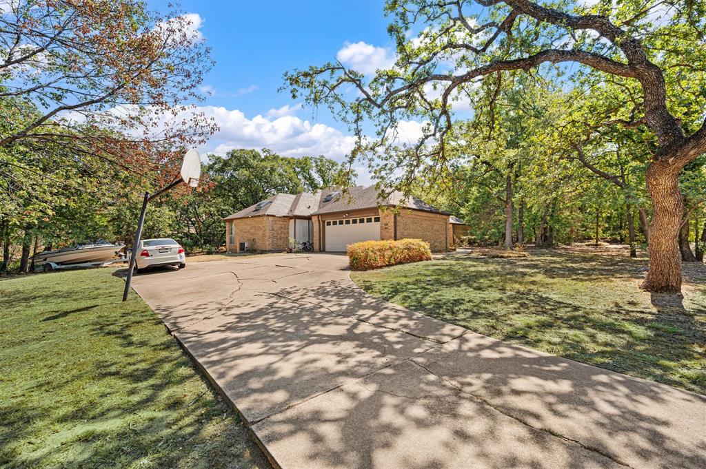 1653 creekside Drive