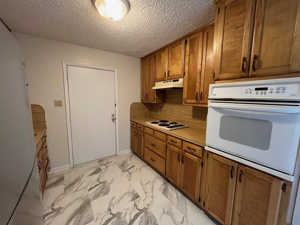 Stevens Add - Residential Lease