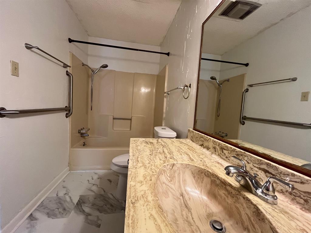 Stevens Add - Residential Lease