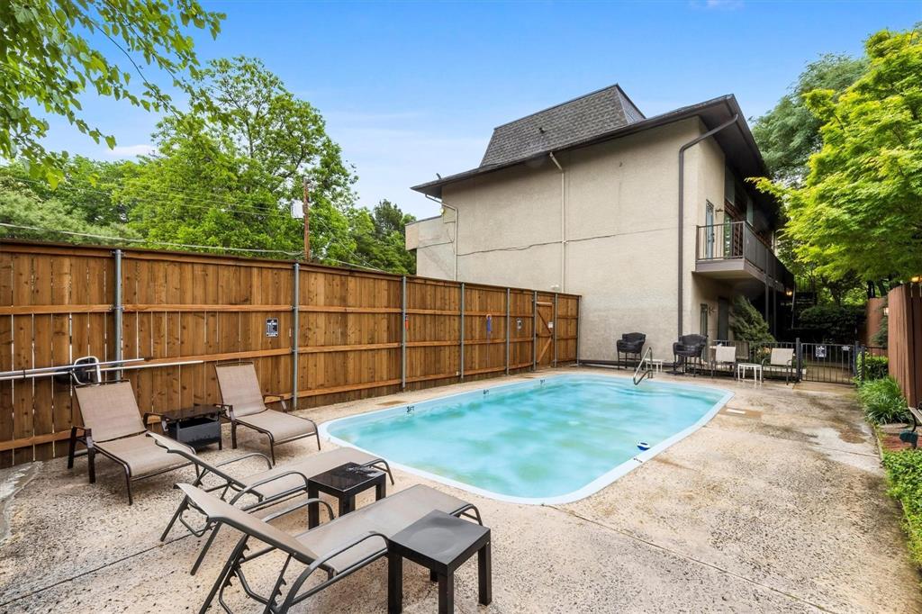 Wycliff Place Condo - Residential