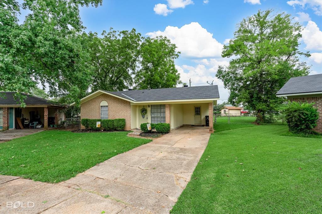 Bossier City, Louisiana 71111, United States, 3 Bedrooms Bedrooms, ,2 BathroomsBathrooms,Residential,Pending,216855