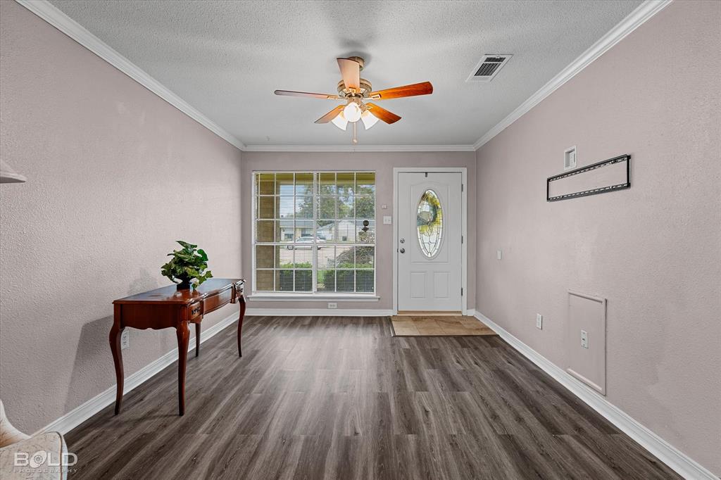 Bossier City, Louisiana 71111, United States, 3 Bedrooms Bedrooms, ,2 BathroomsBathrooms,Residential,Pending,216855