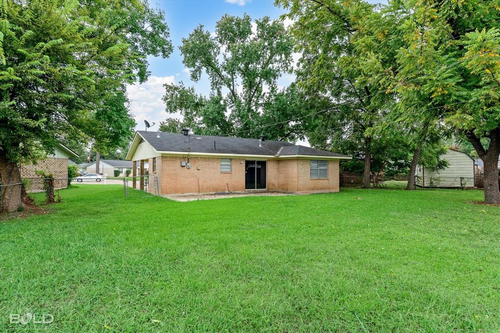 Bossier City, Louisiana 71111, United States, 3 Bedrooms Bedrooms, ,2 BathroomsBathrooms,Residential,Pending,216855