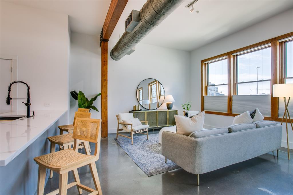 Live Oak Lofts Condo - Residential