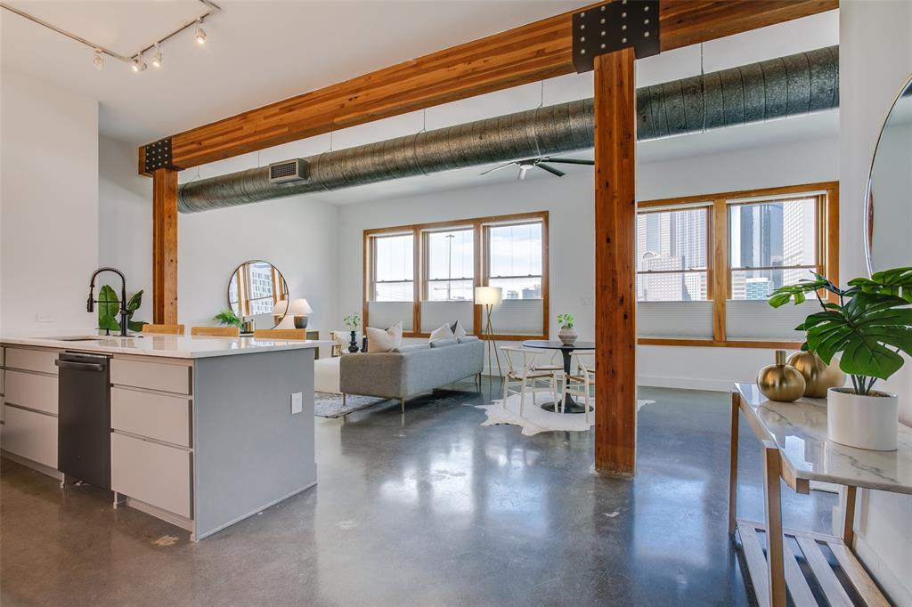 Live Oak Lofts Condo - Residential