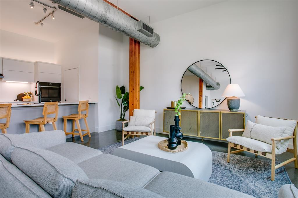 Live Oak Lofts Condo - Residential