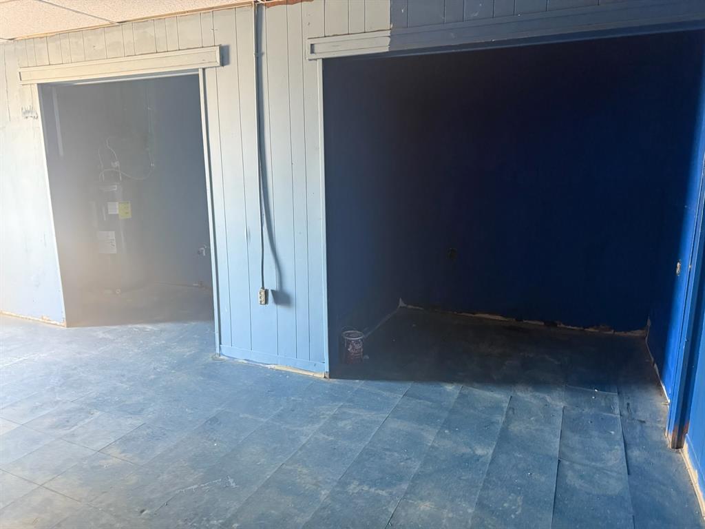 HIGHLAND HILLS ADD - Commercial Lease