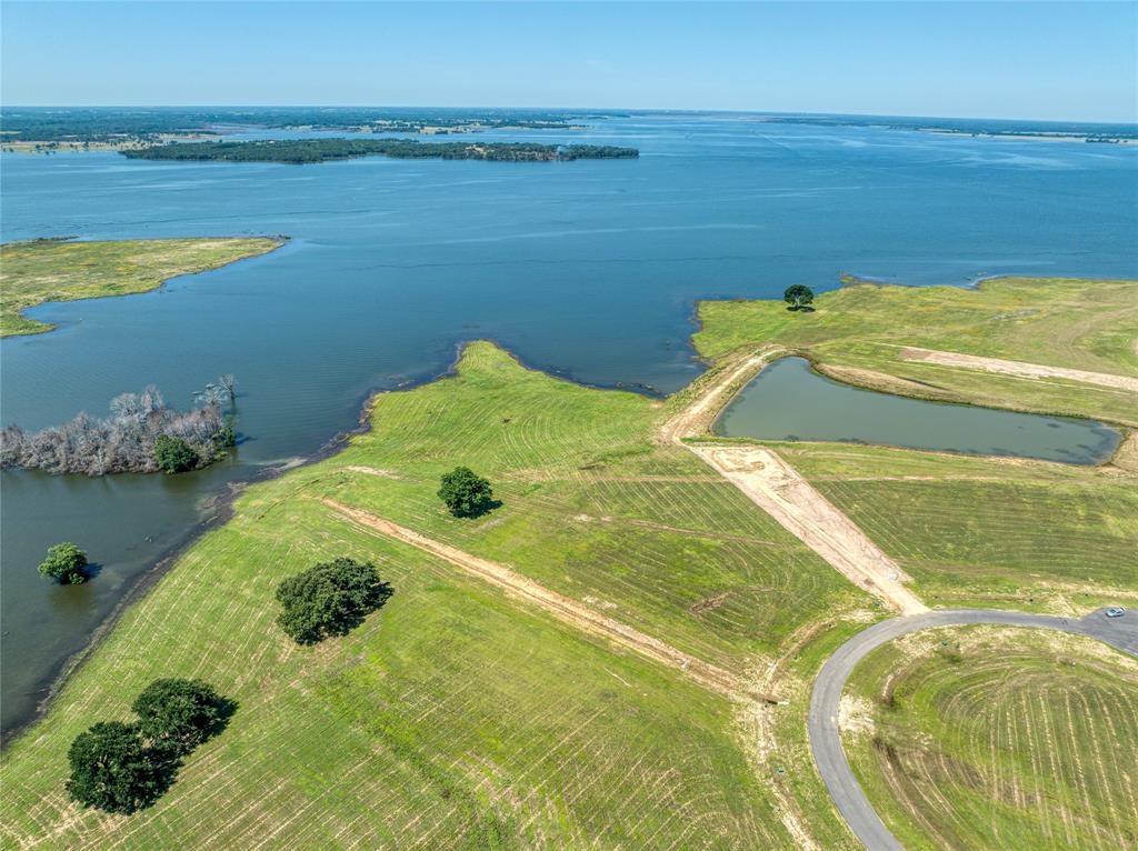 The Peninsula - Land