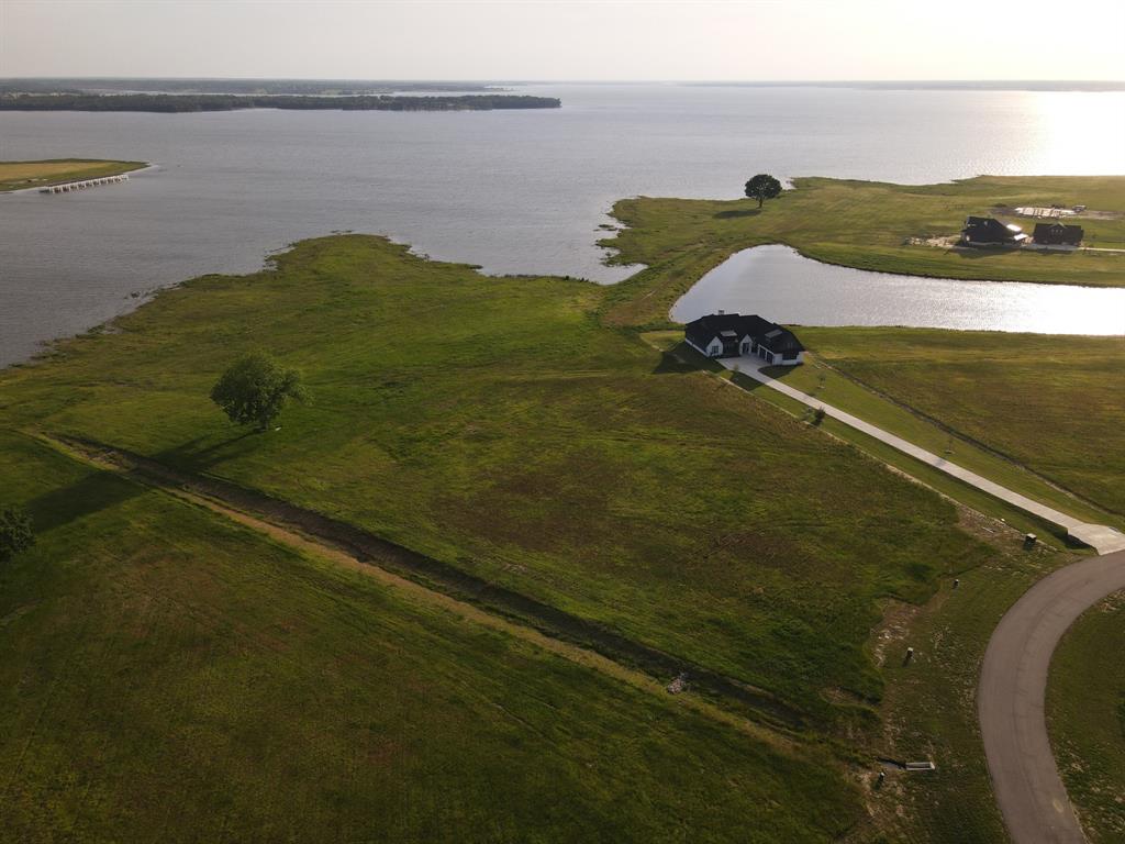 The Peninsula - Land