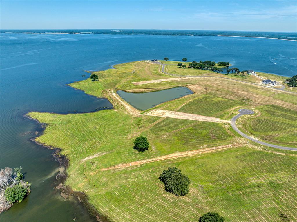 The Peninsula - Land