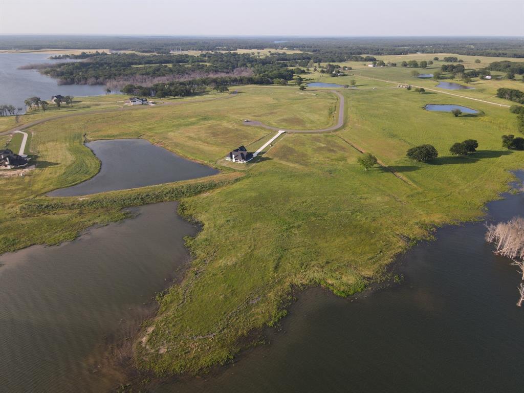 The Peninsula - Land