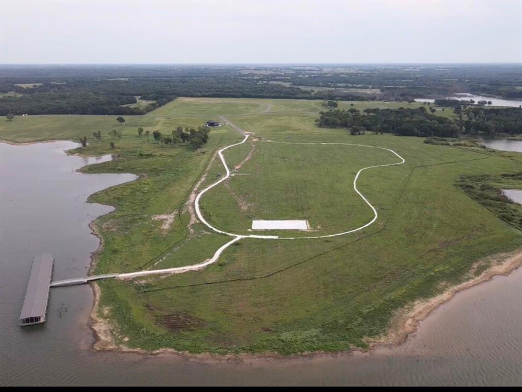 The Peninsula - Land