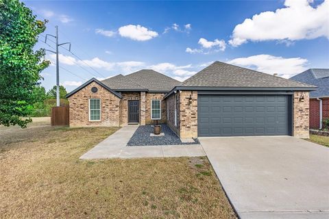 2910 Monroe Street Commerce TX 75428