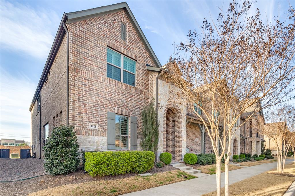 1221 Casselberry Drive