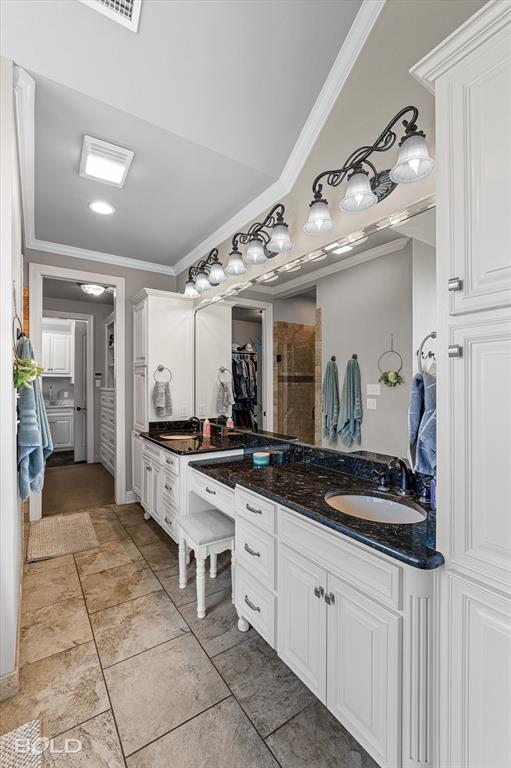 Bossier City, Louisiana 71111, United States, 4 Bedrooms Bedrooms, ,4 BathroomsBathrooms,Residential,Pending,180579