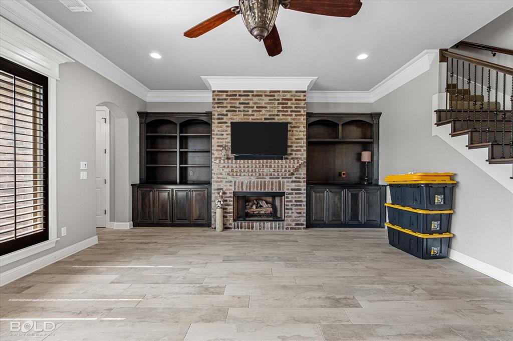 Bossier City, Louisiana 71111, United States, 4 Bedrooms Bedrooms, ,4 BathroomsBathrooms,Residential,Pending,180579