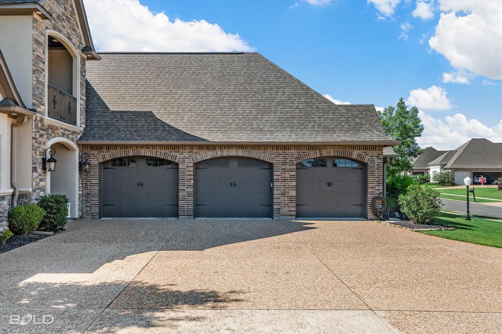 Bossier City, Louisiana 71111, United States, 4 Bedrooms Bedrooms, ,4 BathroomsBathrooms,Residential,Pending,180579