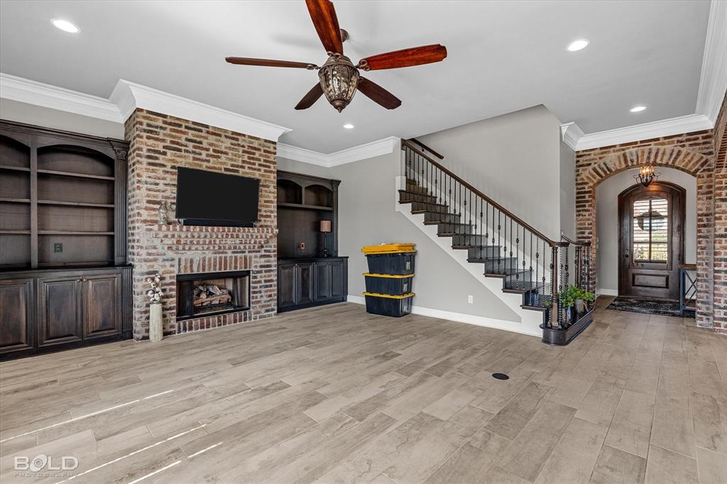 Bossier City, Louisiana 71111, United States, 4 Bedrooms Bedrooms, ,4 BathroomsBathrooms,Residential,Pending,180579