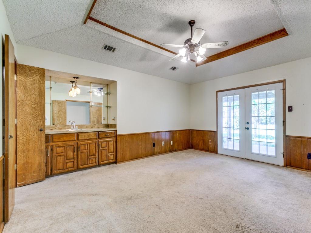 2011 Vicksburg Drive