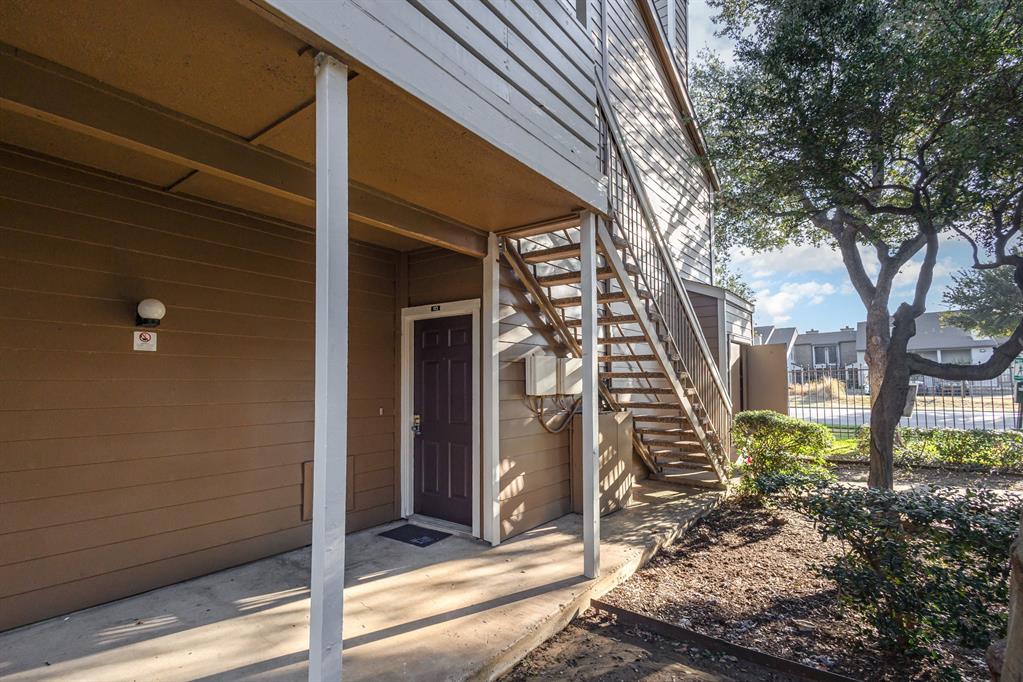 Meadows Condo - Residential