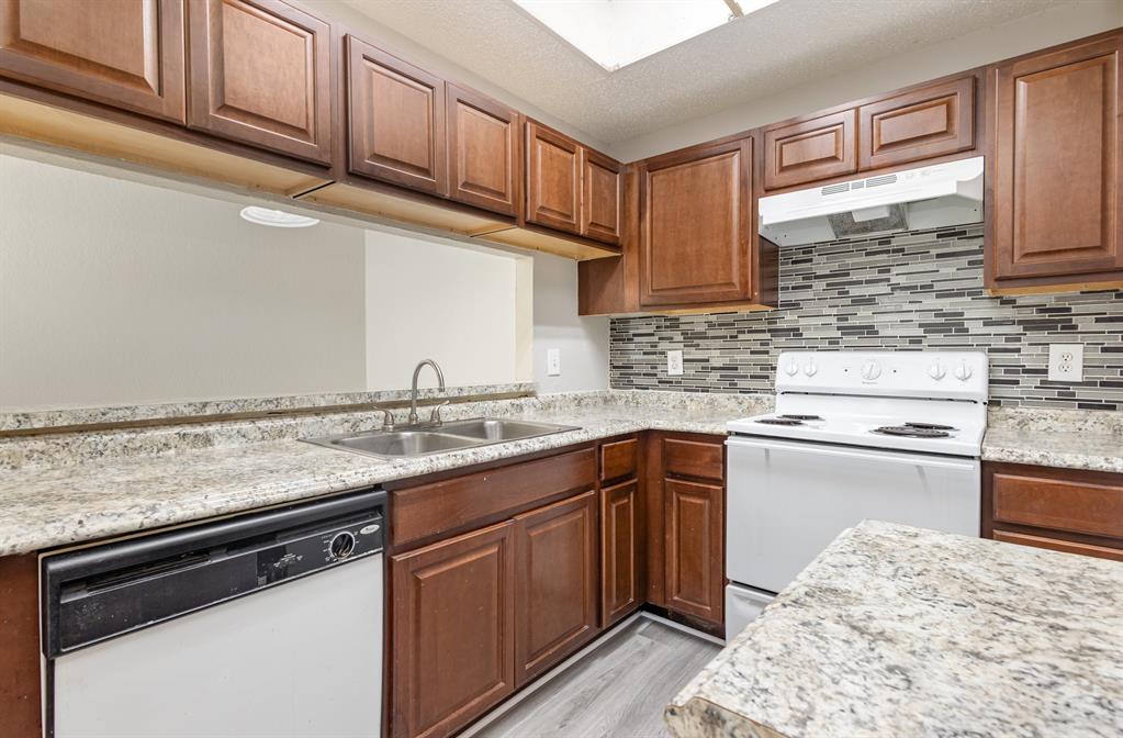 Meadows Condo - Residential