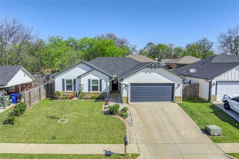 Photo of 105 Thode Street, Whitesboro, TX 76273 (MLS # 21214235)