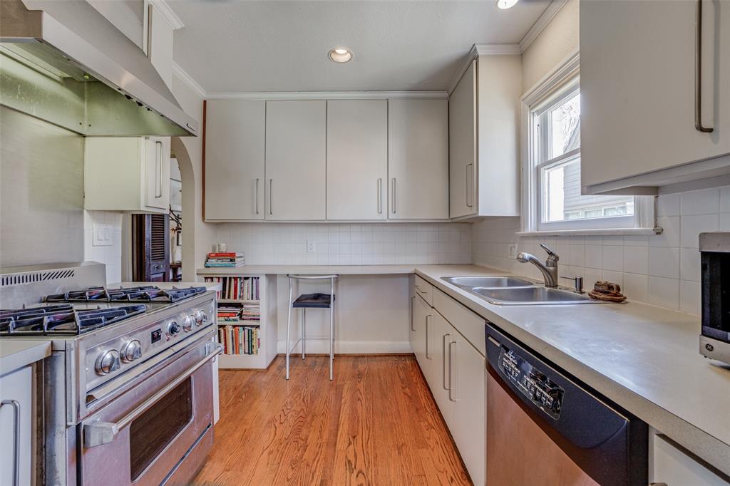 Country Club Estates - Residential