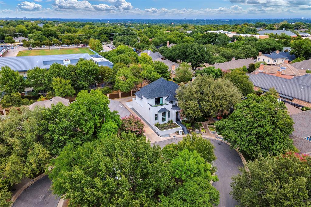 Parc Du Lac Estates - Residential