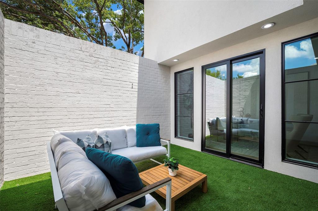 Parc Du Lac Estates - Residential