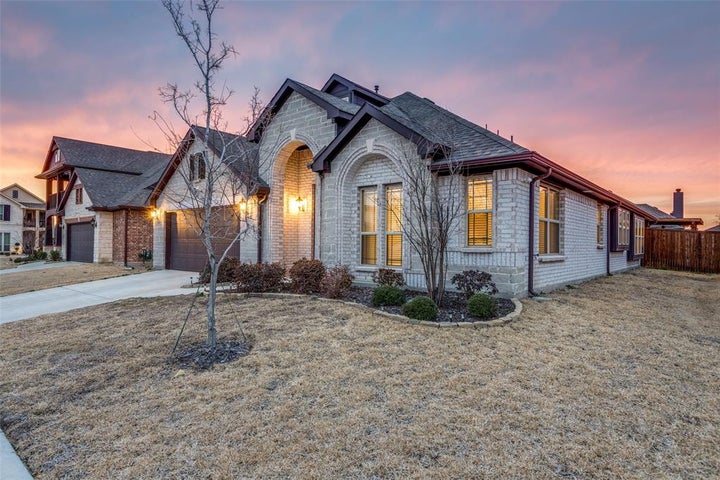 Photo 1 of 25 — 1605 George Lane, Little Elm, TX 75068