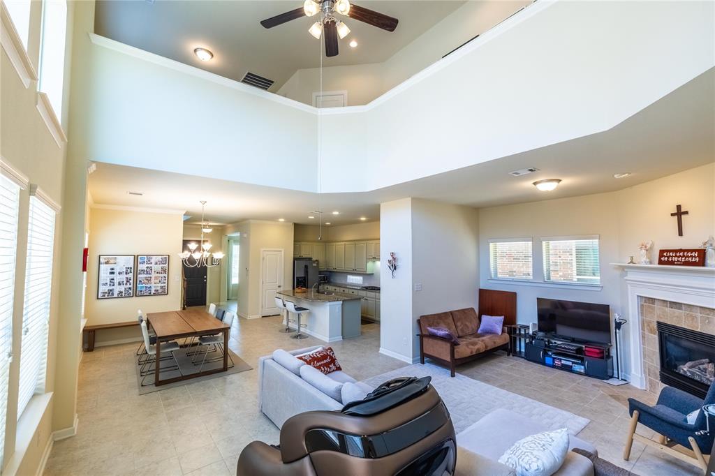 1009 Winter Fire Way
