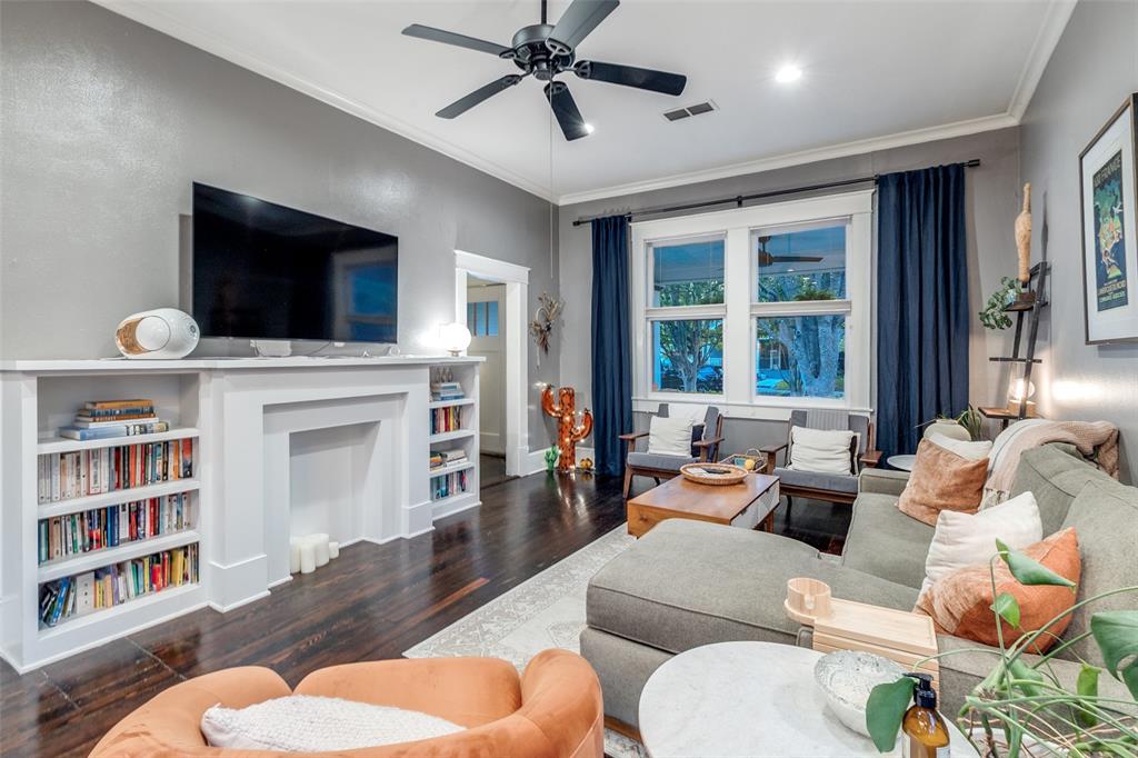 340 S Edgefield Avenue