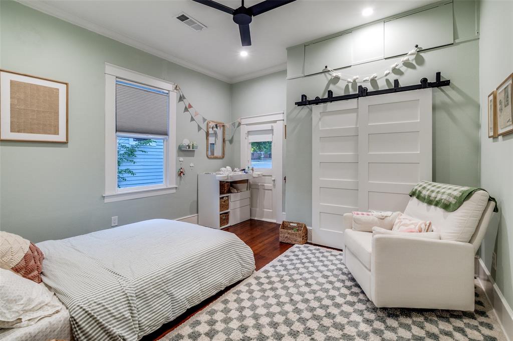 Winnetka Heights - Residential