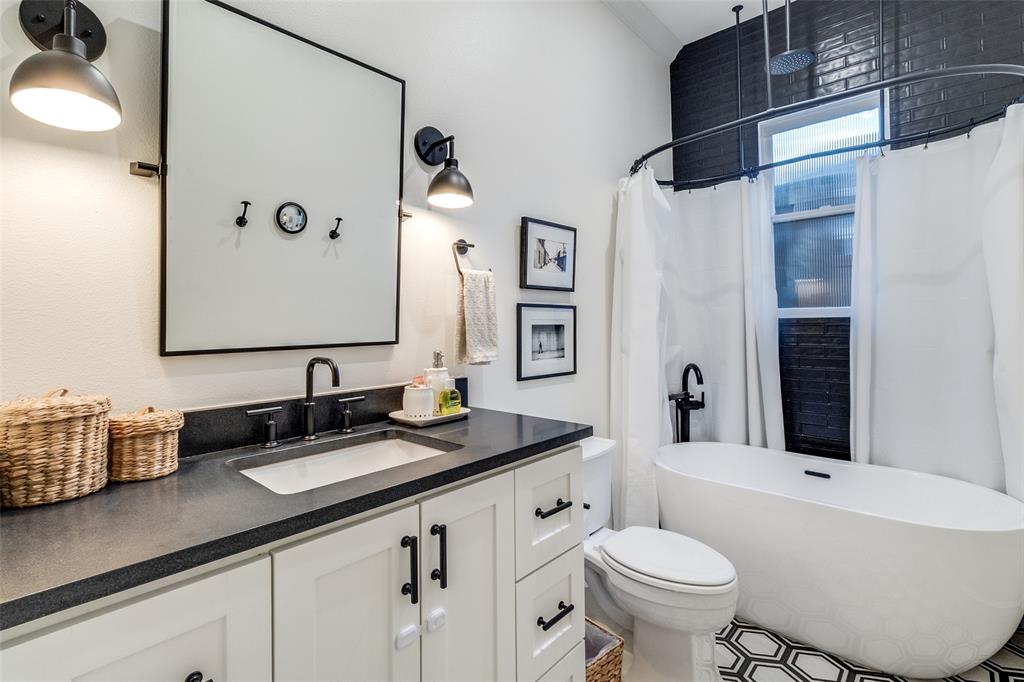 Winnetka Heights - Residential