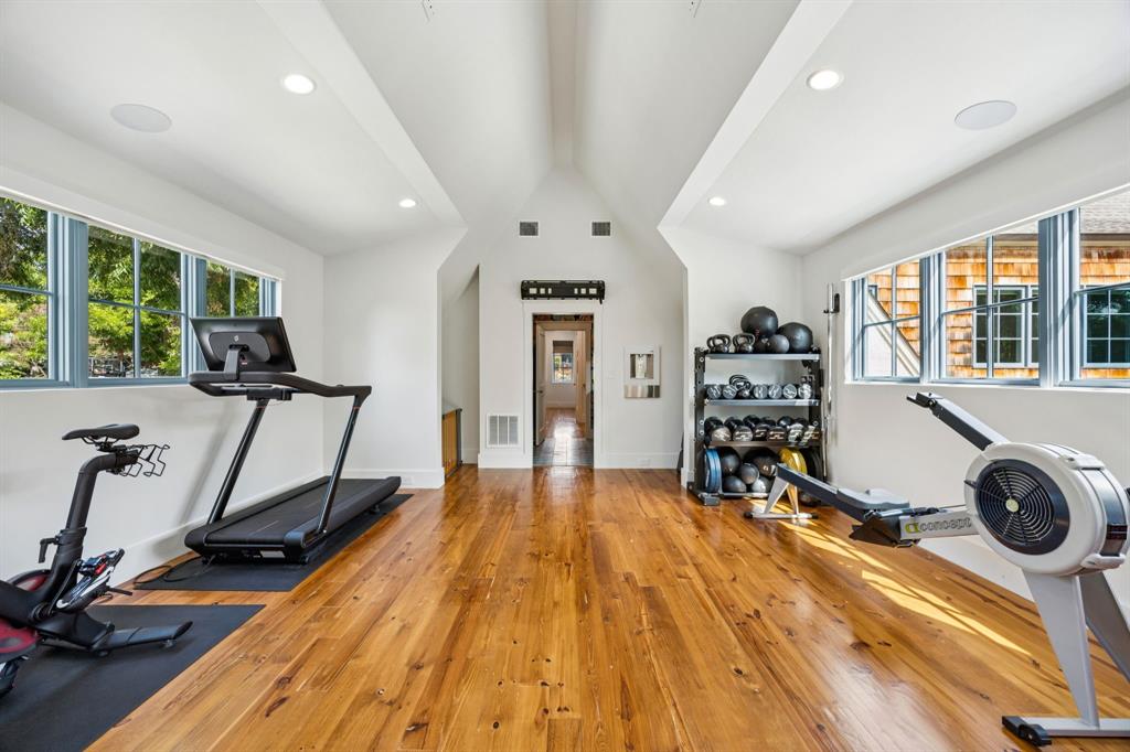 White Rock North 01 Rev - Residential