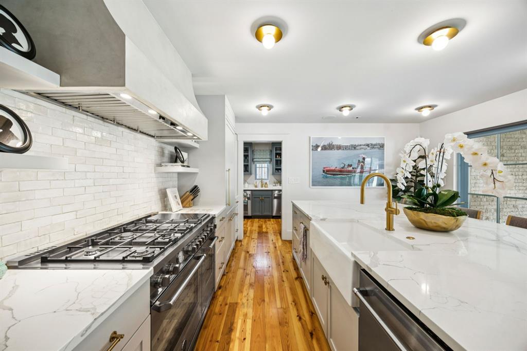 White Rock North 01 Rev - Residential