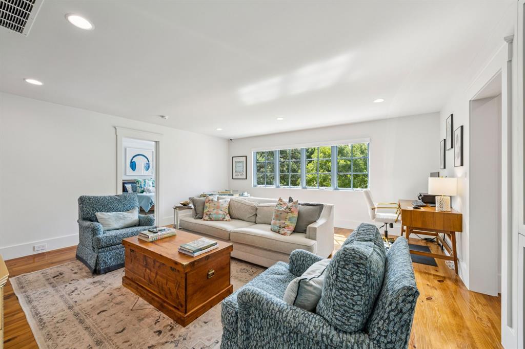 White Rock North 01 Rev - Residential