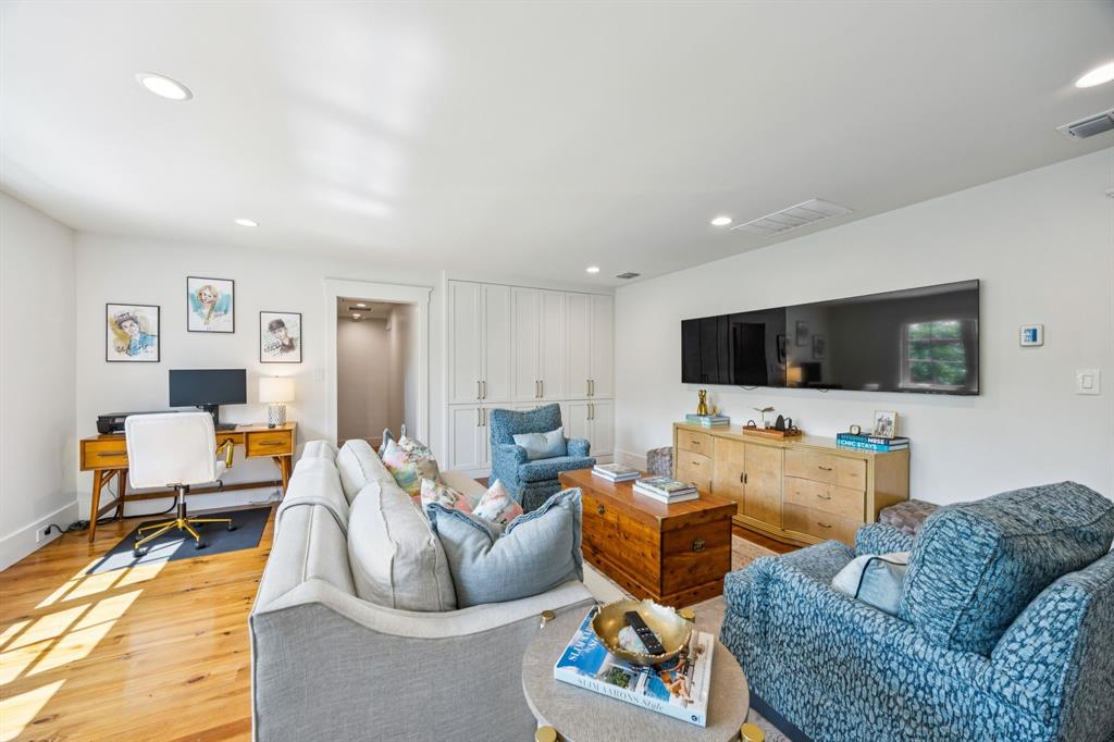 White Rock North 01 Rev - Residential