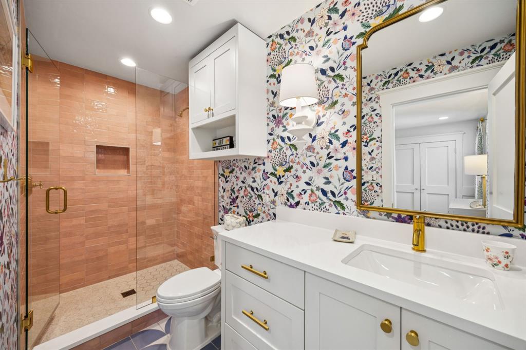 White Rock North 01 Rev - Residential