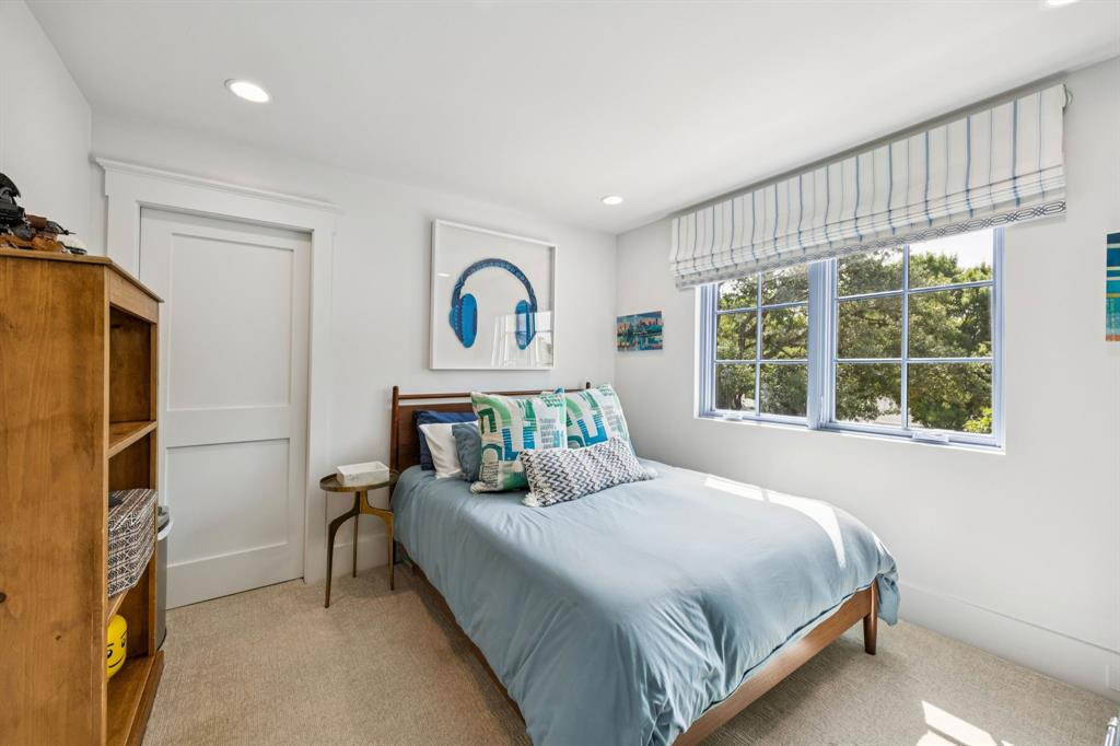 White Rock North 01 Rev - Residential