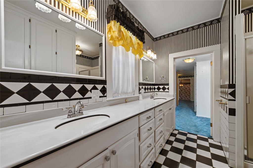 Central Deleon - Residential