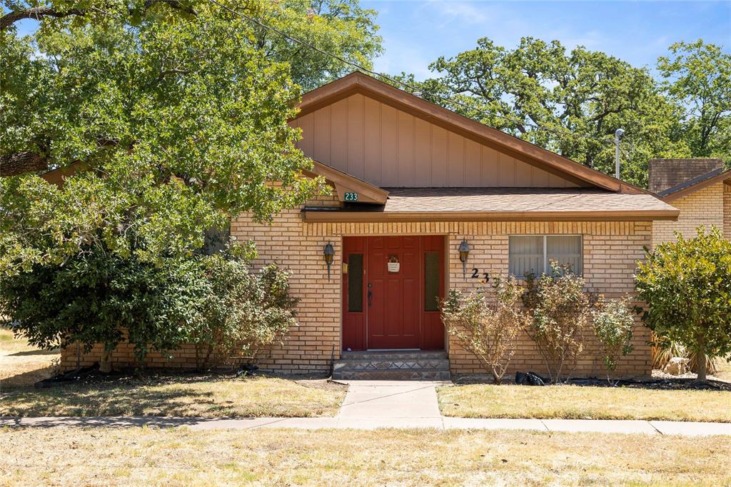 Central Deleon - Residential