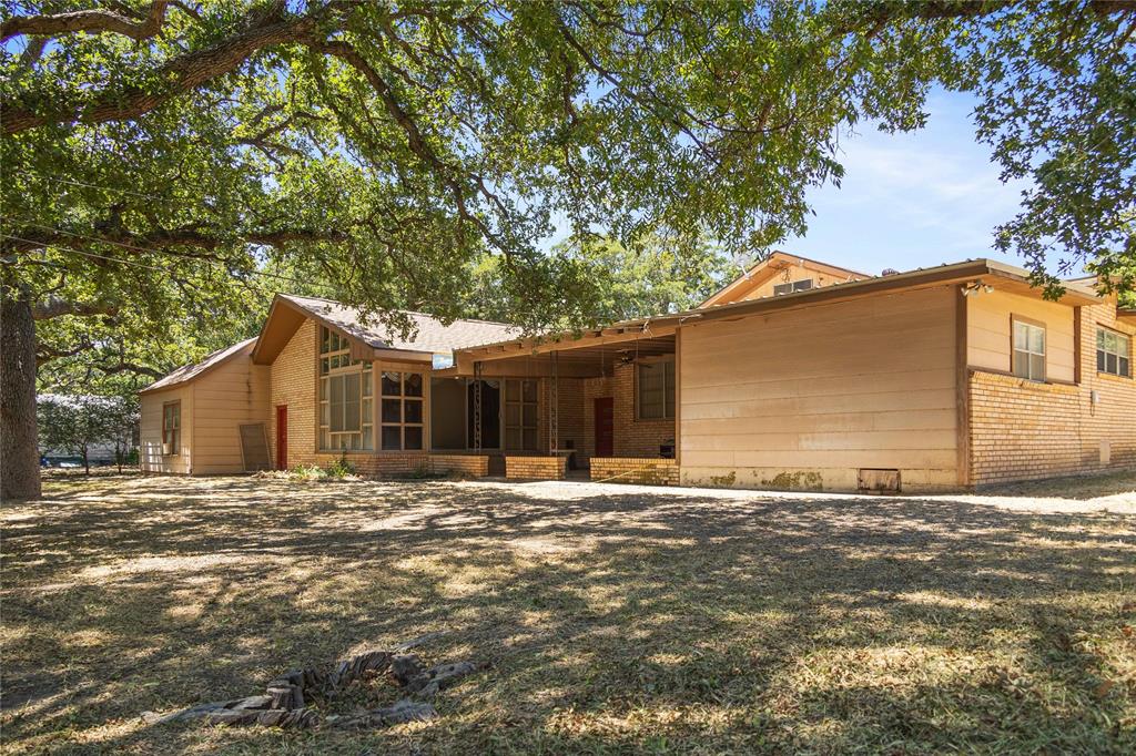 Central Deleon - Residential