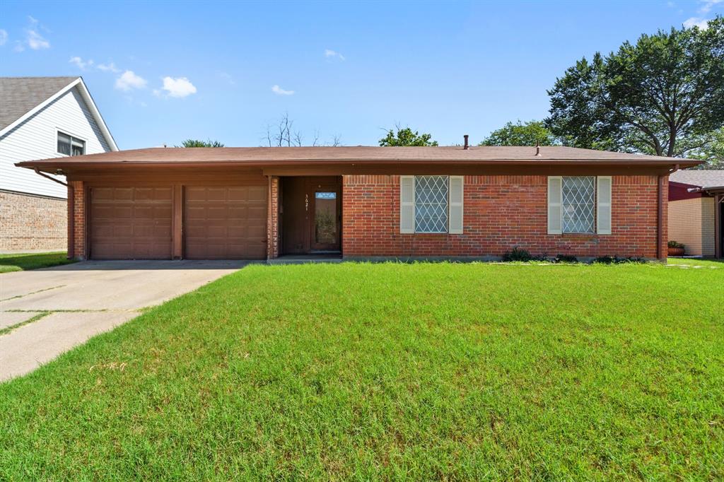 3621 Carriage Hill Drive