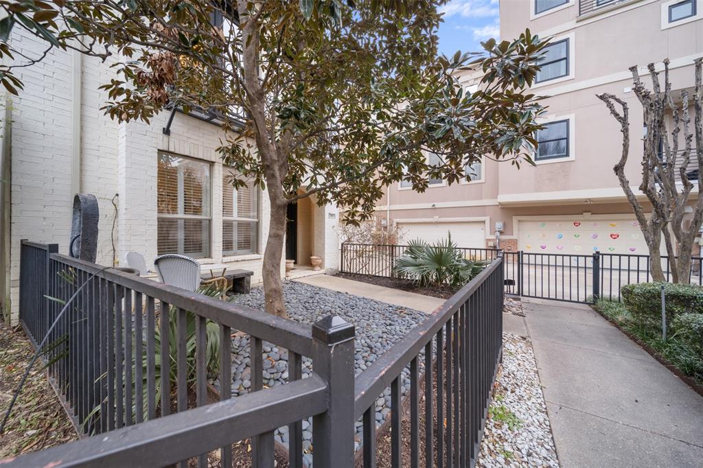 Exall Park Brownstones - Residential Lease