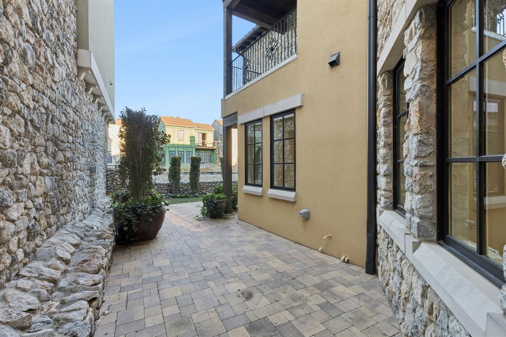 Westlake Entrada - Residential