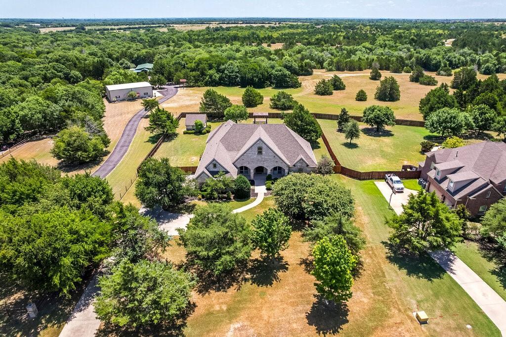 1320 N Creek Circle