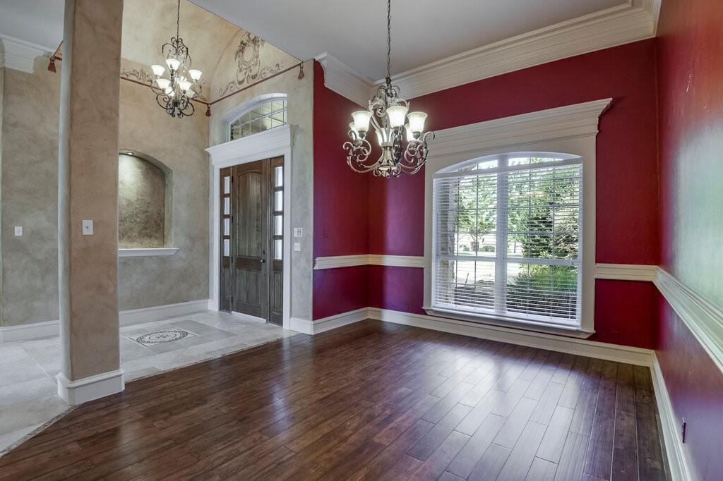 1320 N Creek Circle