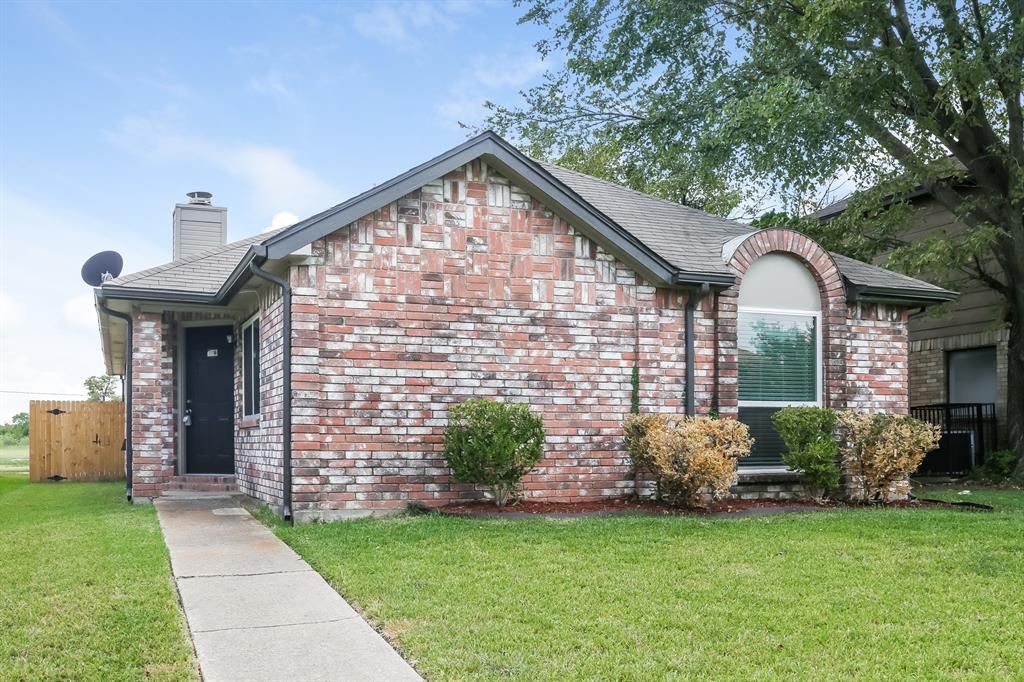 Photo of 1144 Paintbrush Street, Mesquite, TX 75149 (MLS # 21092178)