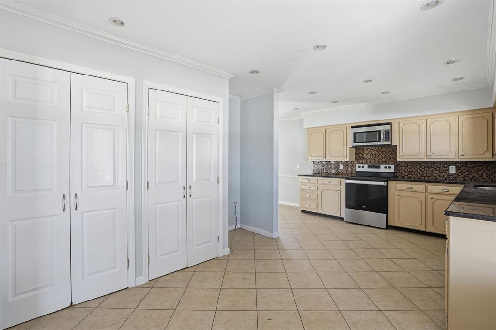 Hillcrest Homes Add - Residential